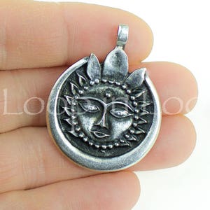 10% de descuento, colgante de dios del sol Surya, amuleto celestial, meditación de yoga zen, plata antigua, disco griego grande bohemio, fabricación de joyas