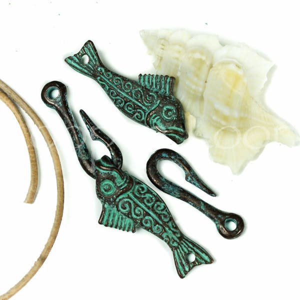 15%OFF, Greek Mykonos Toggle Clasp, Green Patina over copper Fish and Fishhook Cast Metal jewelry Unique craft supplies (pick qty)