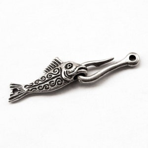 Fish and Fishhook Toggle Clasp, Greek Mykonos findings, Antique silver, jewelry making, Unique craft supplies, 1/2/10sets