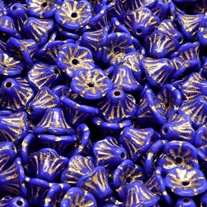 5x7mm Czech Pressed Glass Bell Flower Beads, 5 Point rustic Bellflower, Royal Blue / Gold wash, for jewelry making, 25pcs
