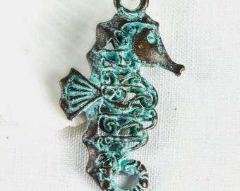 10%OFF, Ornate Filigree Seahorse Pendant, Green Patina, Mykonos Sea horse, openwork, Ocean Pendant, Nautical, Beach Charm, 1 or 5 pcs