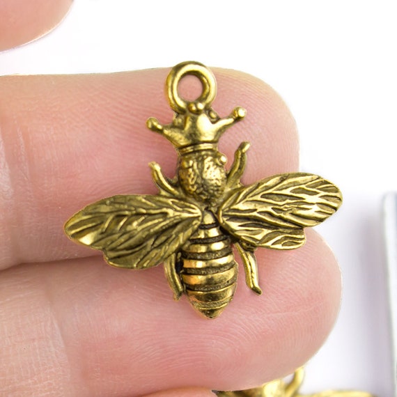 10%OFF, Queen Bee With Crown Charms, Antique Gold, Boho Bee Pendant,  Woodland Bee Charm, Spring Bugs, Lead Free Pewter, Made in USA, 21x25mm 