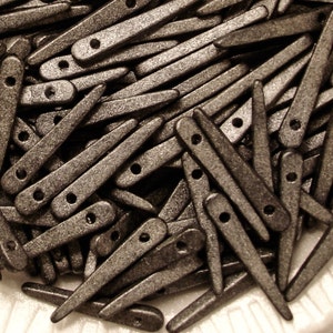 Skinny Spike Mykonos griechischen Keramikperlen, Schwarz Silber Bead, Schmuckherstellung, Boho Ethnic metallic funkelnd matt, DIY 31 mm - Pick Menge