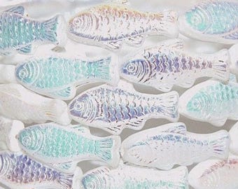 25mmチェコガラス製魚型ビーズ、1インチ、クリスタルクリアな乳白色AB虹色ミックス、（6匹または12匹）