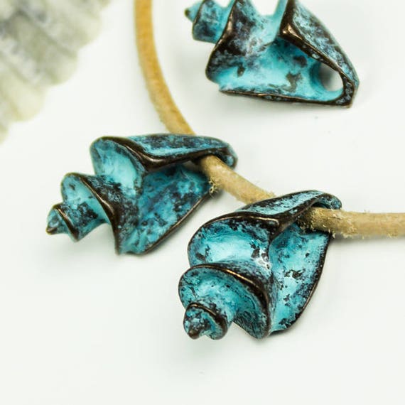 Small Shell charms, Green patina conch shells, Mykonos Greek beads, Bohemian, seashell, Rustic, Beach, Jewelry making, 16mm, 3 or 10 pcs