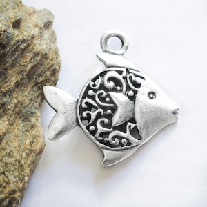 10%OFF, Fancy Fish Pendant, Mykonos beads, filigree Casting, Greek Large Charm, Antique Silver Plated, Beach charm, jewelry making, 1pc