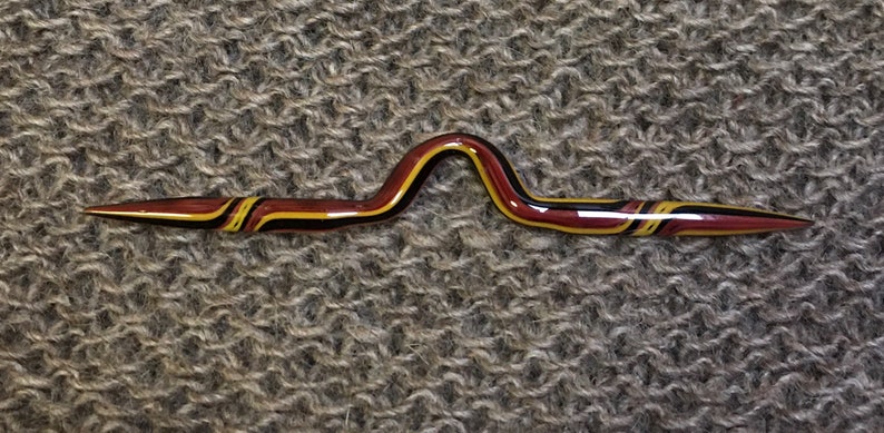 Africian Queen Colorway Size 10 Cable Needle in Glass