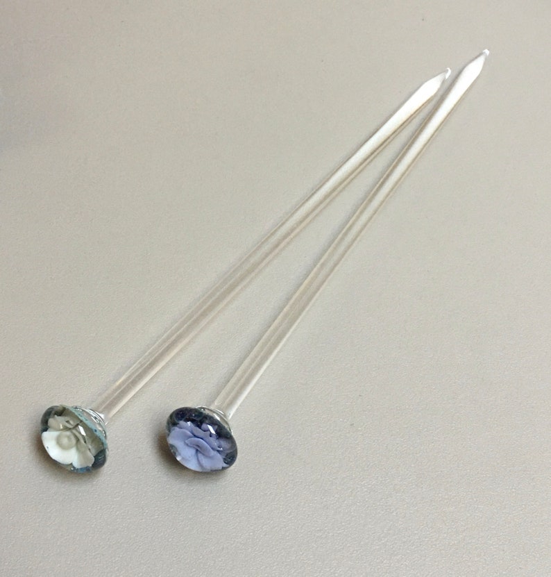 Glass Straight Knitting Needles With Button Tops in Blue and White