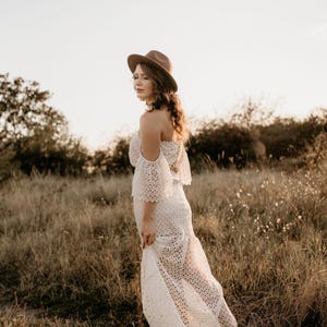 Boho 2 piece wedding set for photoshoot, Bohemian lace maternity gown for mom For baby Shower, Off the shoulder wedding dress, Bridal gown
