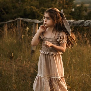 Girl&#39;s boho dress with bow, vintage dresses for children, bohemian natural Gauze baby girl dress for photos, Vintage style dress for kids