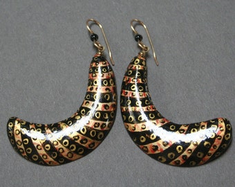 Decorative Stripe Design Earrings