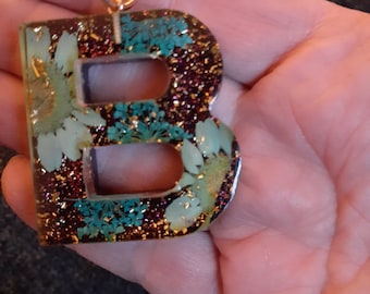 Key chain, letter B