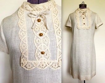 Vintage 1960s RARE Twiggy Babydoll Macrame Lace Bib Shift Dress XS Small