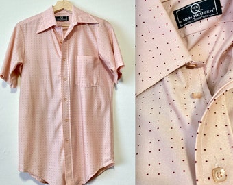 Vintage 1980s Mens Collar Peach Polka Dot Shirt - Golf Shirt - Peach Pink Red - XS / Small