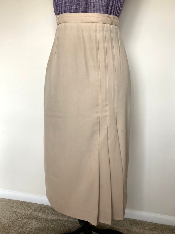 Vintage 1970s Beige Pencil Skirt A Line Pleated S… - image 3