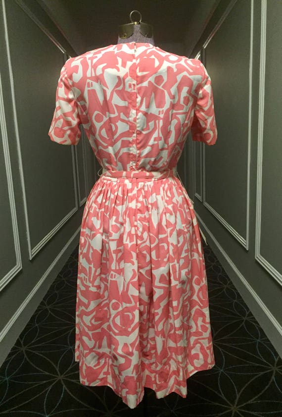 Vintage 1950s Dress - Pin Up - Pink Abstract Grap… - image 2