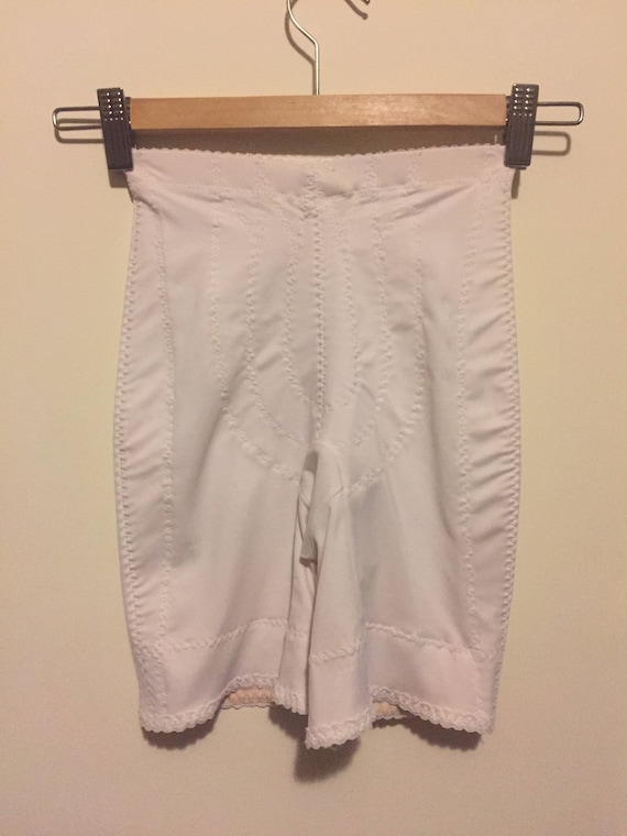 Vintage 1970s Vanity Fair Girdle Shaper Shorts XS S White Shapewear 