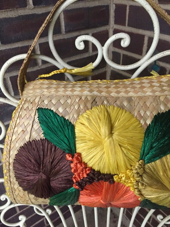 Vintage 1960s Rattan Purse Raffia Floral Motif - … - image 7