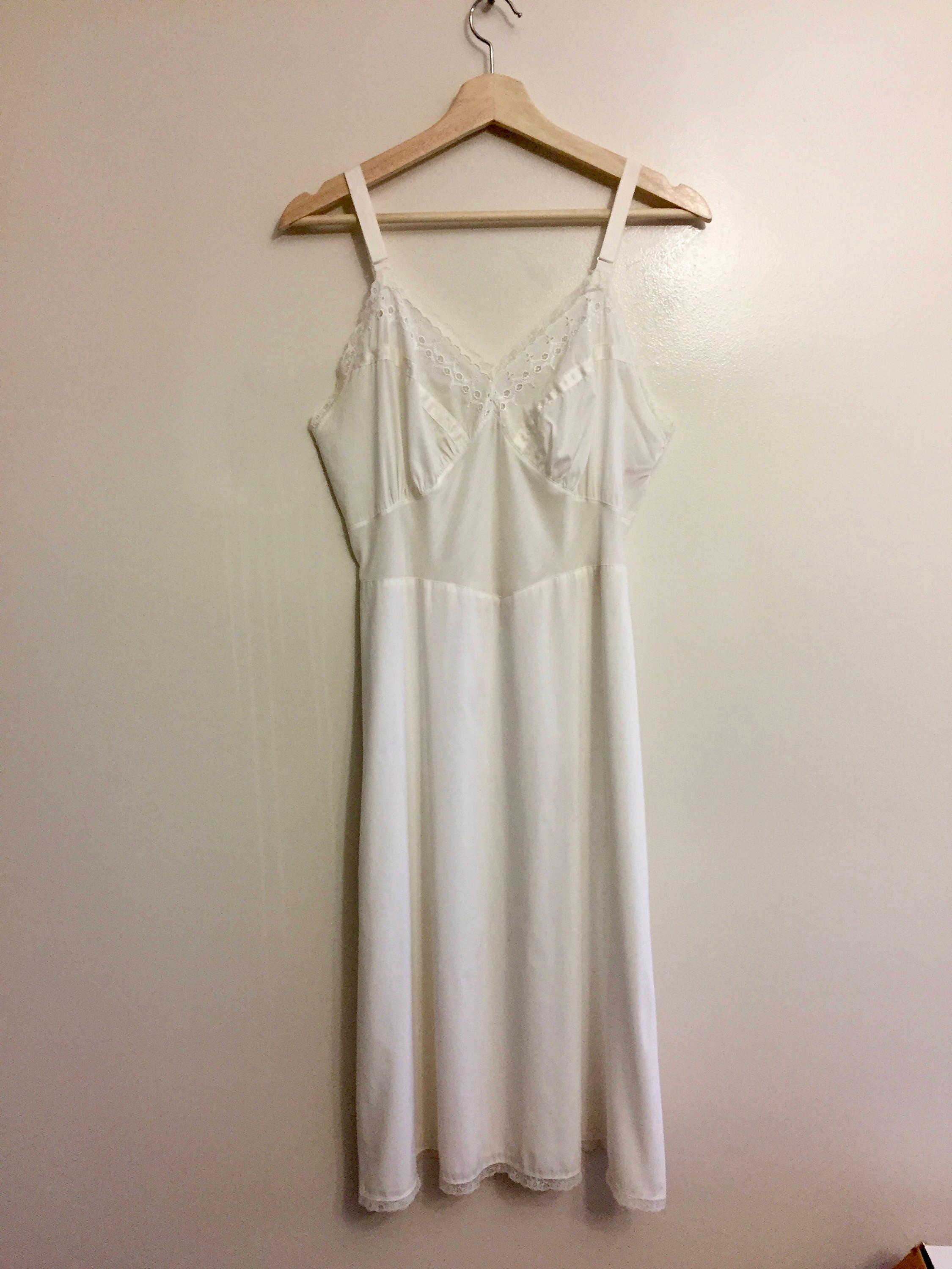 Vintage 1960s White Lace Full Slip Seamprufe RARE Medium - Etsy