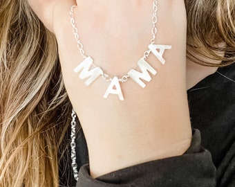 Mama Necklace in .925 Sterling Silver, Name Necklace, Mother of Pearl Necklace, Sentimental Gift for Mom, Mother's Day Gift, Gift For Her