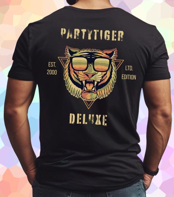 ワイルドパーティータイガーバースデーイヤーTシャツ、カスタマイズ 