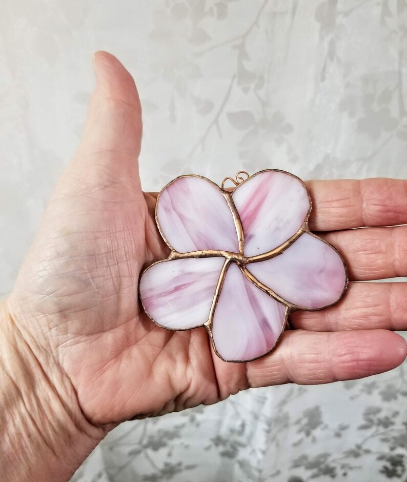 Hang Loose - Surfboard, Shaka and Plumeria Suncatcher Set imagem 9