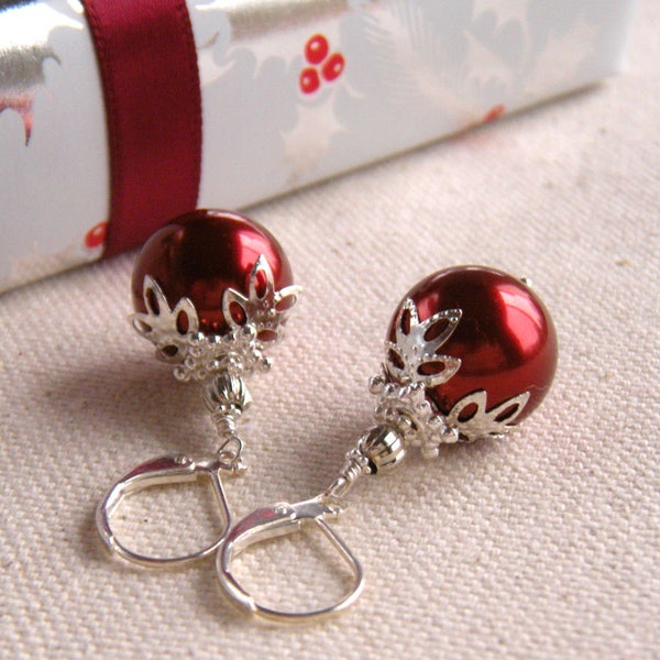 Holiday Jewelry, Christmas Jewelry, Holiday Earrings, Christmas Earrings, Holiday Gift, Christmas Gift, Gift for her, Christmas Earrings Red