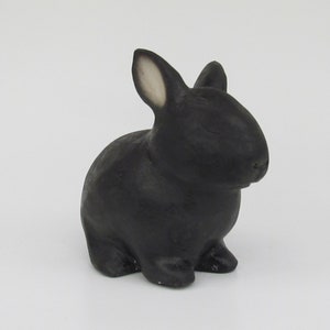 Black Rabbit Urn (ND)