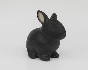 Black Rabbit Urn (ND)