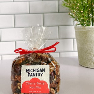 Michigan Sampler Gift Box Michigan Made Gift Thank You Gift Best Gift Basket Chocolate Gift Foodie Cherry Toffee immagine 4