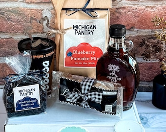Michigan Gourmet Breakfast Gift Box | Pancake Mix | Honey | Maple Syrup