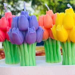 Handcrafted Tulip Flower Candle: Scented Soy Wax, Boho Home Decor