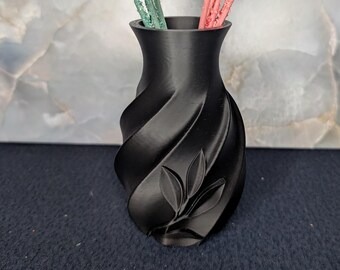 3D Printed Vase: Modern Home Decor for Dried Flowers