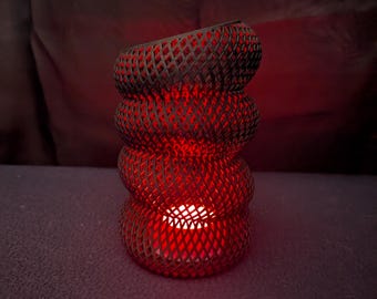 Portacandele minimalista in rete stampata in 3D / candela LED a cambio colore / complemento d'arredo moderno / design a griglia a spirale / pronto per essere regalato