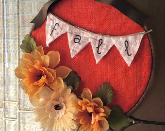 Corona de aro de bordado de granja