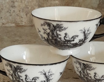 Aux Au Province Footed Teacups Set of 3 Rooster Print