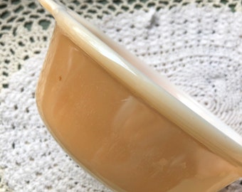 Cacerola pequeña Fire King de color melocotón