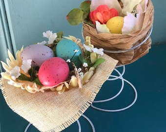 Decoración vintage de huevos de Pascua hechos a mano
