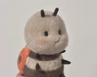 Peluche coccinelle - mini animal en peluche, décoration de chambre et de sac