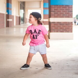 Bae AF Lustiges Baby T-Shirt: Trendiges Kinder Grafik-T-Shirt
