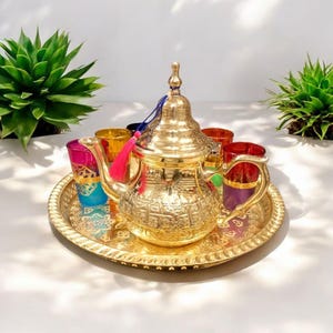 Luxury Moroccan Tea Set – Handcrafted Gold-Plated Tray, Teapot, and Six Elegant Glasses – Traditional Oriental Design for Home Decor & Host