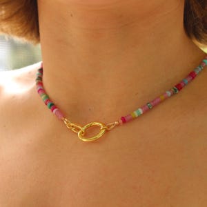 Collar de cuentas chapado en oro de 18 quilates, gargantilla hecha a mano con piedras mixtas, joyería multicolor personalizable con piedras preciosas, collar llamativo