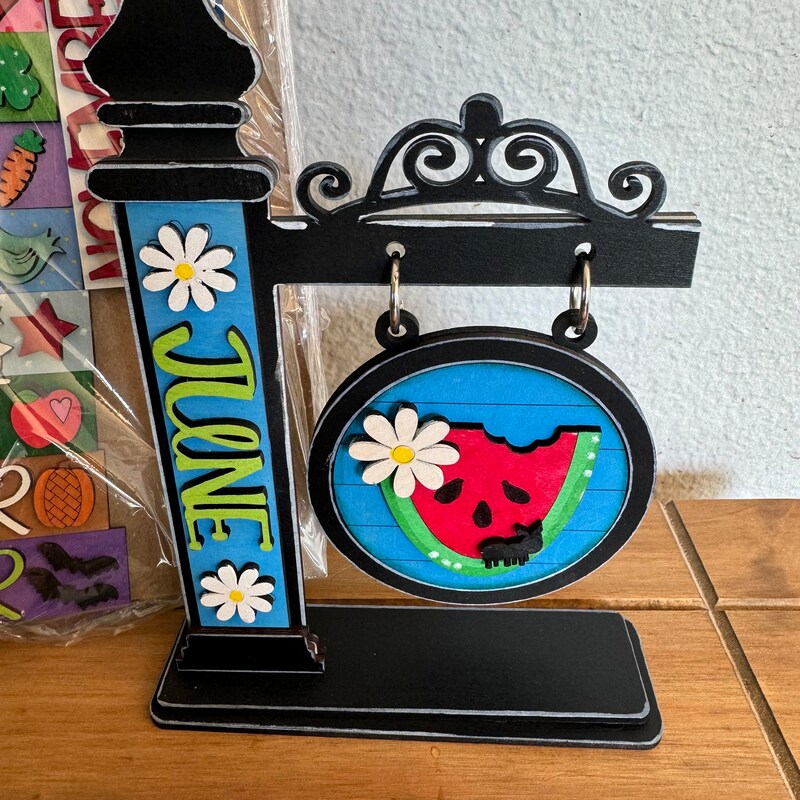 Seasonal Sign - Etsy