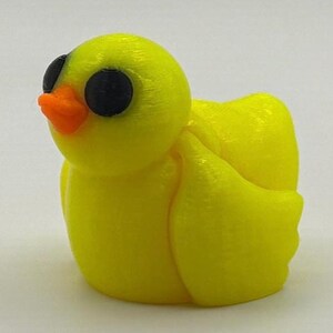 Articulated Baby Duck Fidget Toy or Keychain – 3D Printed by ZOU3D