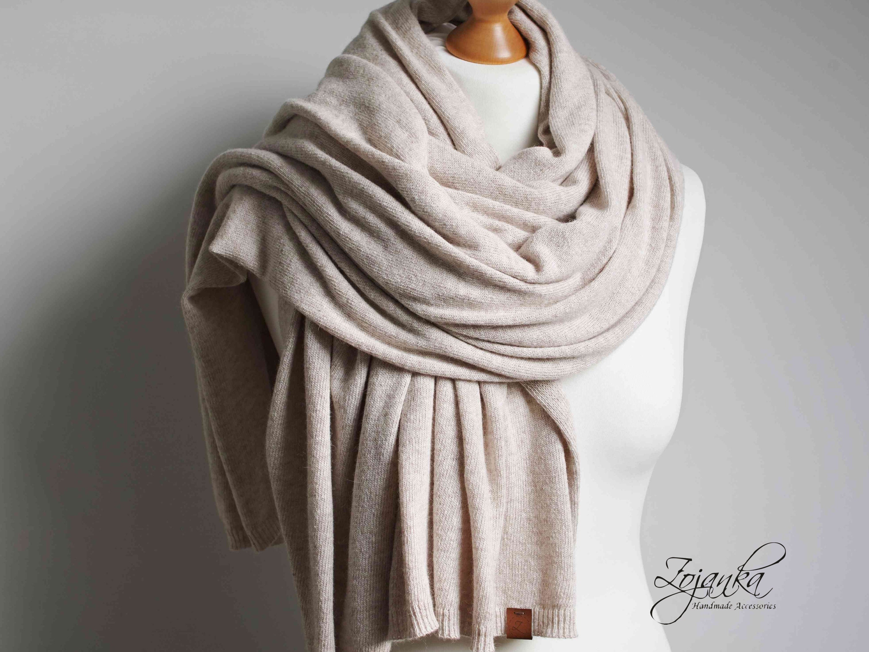 Women's Beige Cashmere Scarves | Mongulai