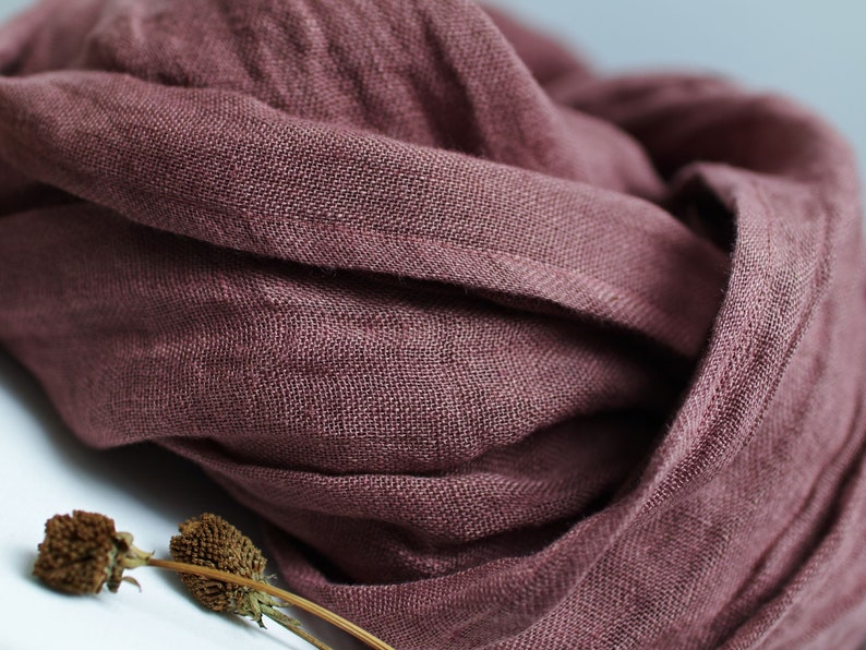 Bufanda de lino suave en MARSALA, bufanda natural SHAWL para mujer, lino puro, envoltura de viaje de lino, bufanda natural, moda ecológica, envoltura de lino de viaje imagen 10