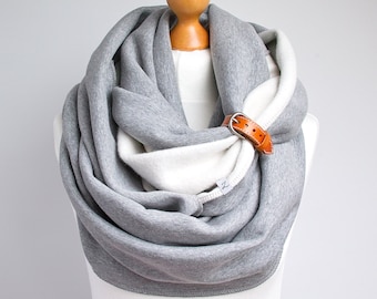 CHUNKY Infinity Scarf COWL avec lanière en cuir, cadeau pour elle, snood extra épais, écharpe à la mode, SNOOD confortable, cadeau de Noël