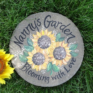 Garden Stone NANNY'S GARDEN Stepping Stone - Hand Painted Sunflowers Stone "PERSONALIZED w/Name & Flowers!, Nanny Gift, Nana GIft, Mother