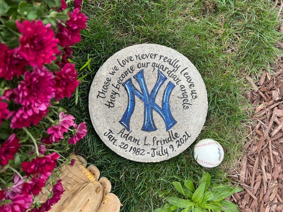 Yankees Baseball Memorial Stone: Hand-Painted Remembrance Gift