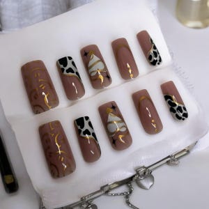 Press on Nails Medium Length Square Tip Cow Print Hearts Vintage Fashion Nails